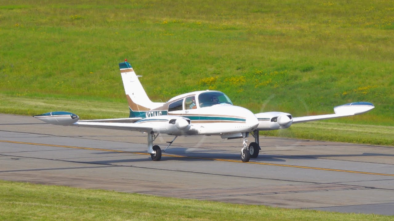 Cessna 310R takeoff, Approach and Landing [4K Video!]