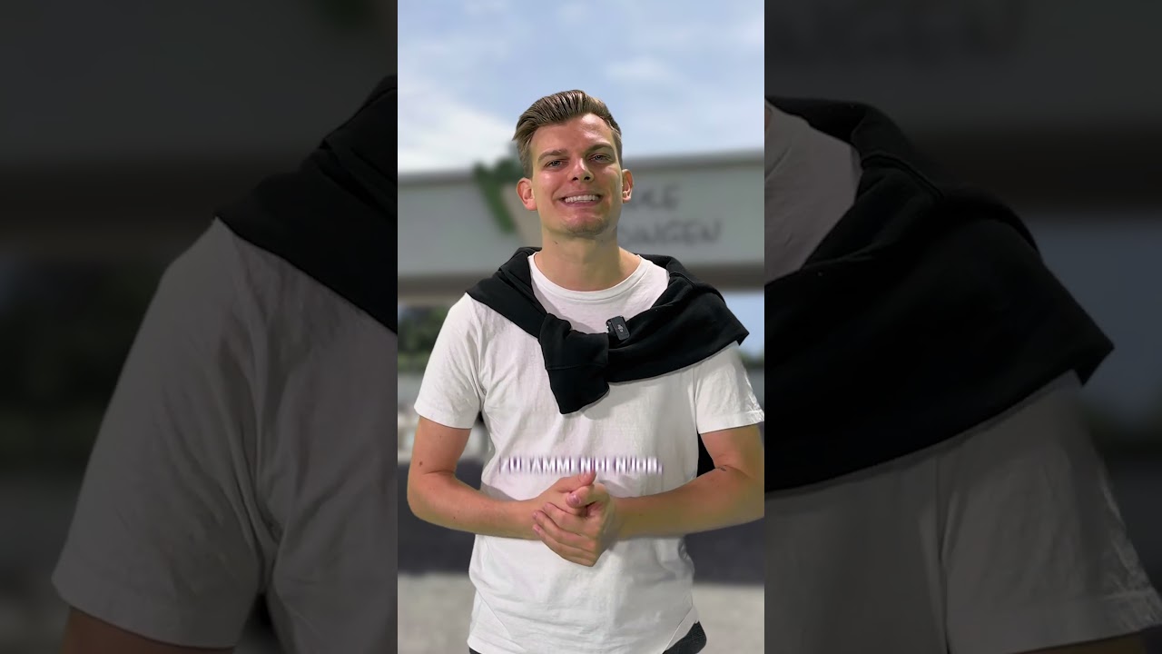 Neuer Lehrer nach Kopftuch-Eklat an Schweizer Schule! Auch dieser tr&auml;gt seinen Rucksack.