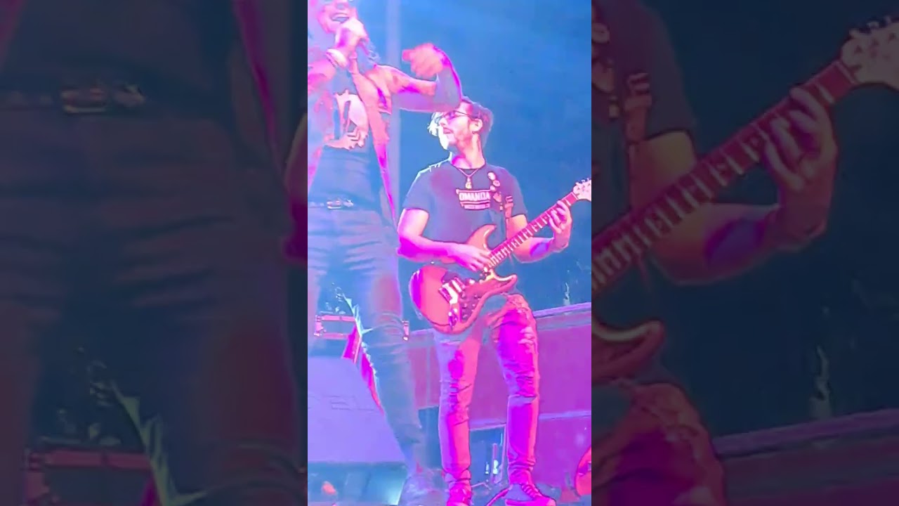 Cover di Vasco Rossi (I KOMANDANTI) con CUCCHIA, il sassofonista di VASCO ROSSI