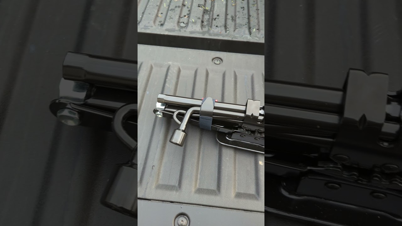 Hyundai Santa Cruz  storage for your jack