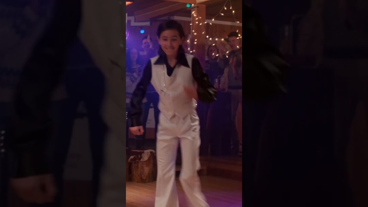 Dessa dance moves kan du se i Sune i Fj&auml;llen p&aring; Prime Video!🕺 #suneifj&auml;llen #primevideose