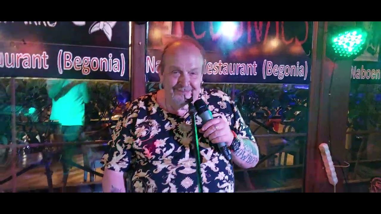 Olle Jönsson  på Naboen  Restaurant  i Oba Alanya 2023