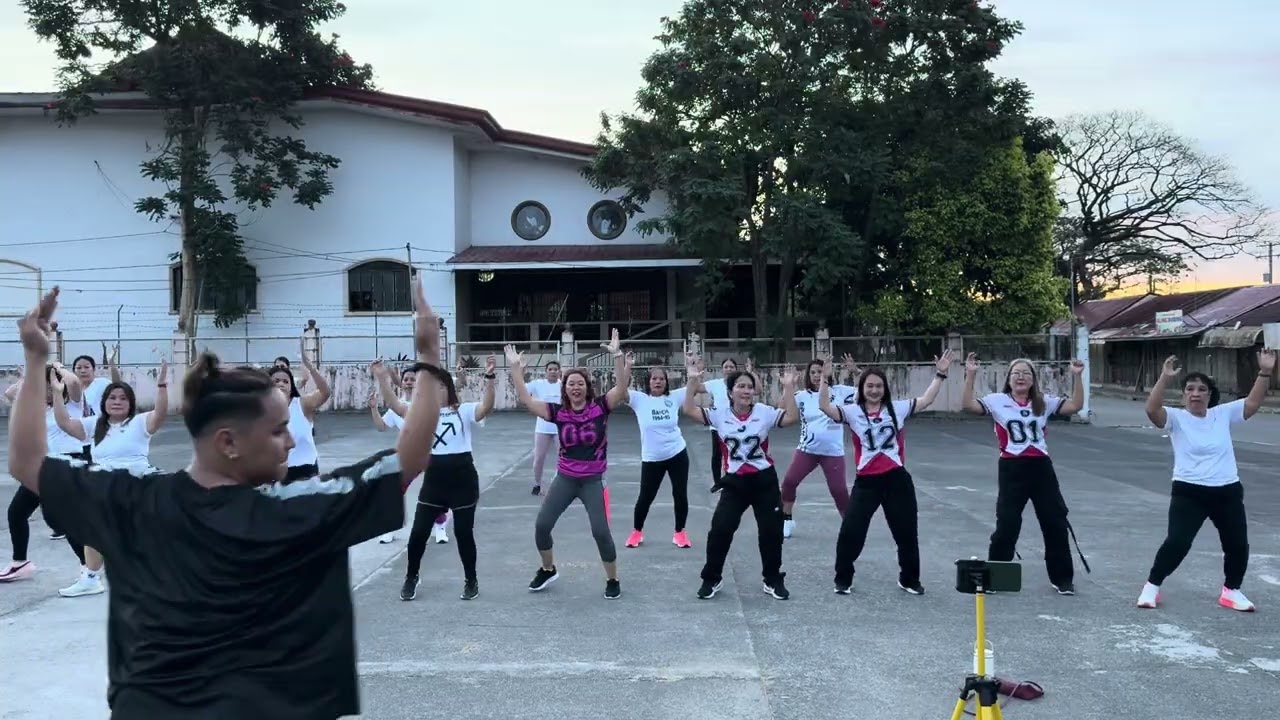 Monday Zumba Dance Workout 🤍 