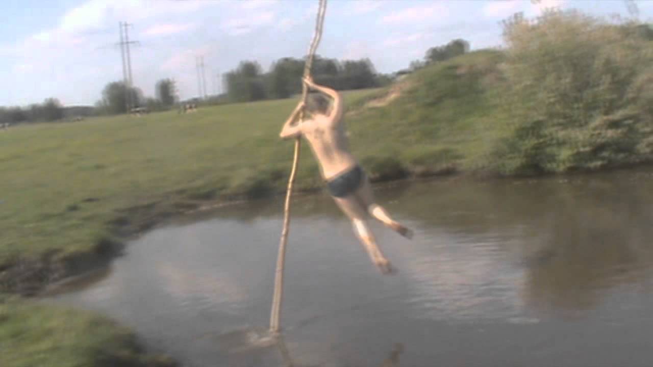 Village Idiots (Kaimo debilai)