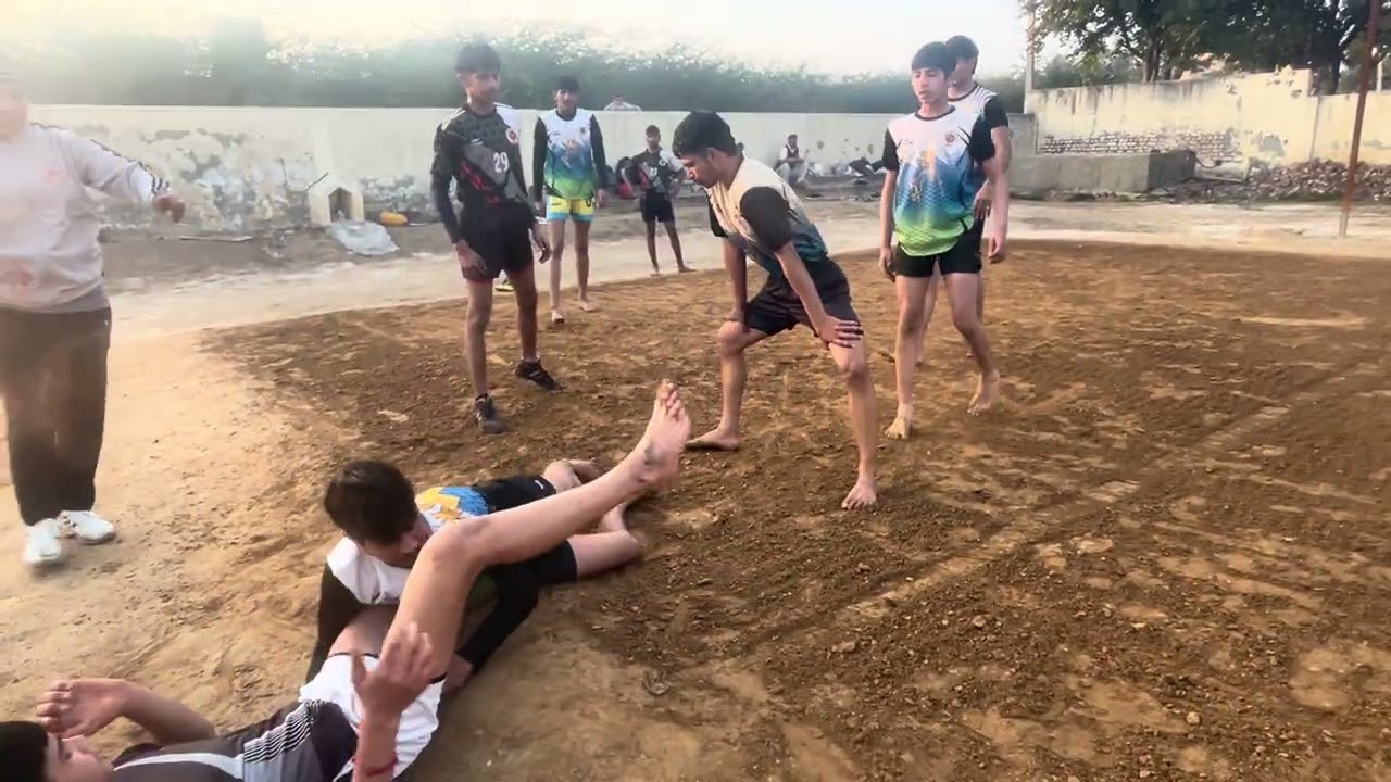 Kohla v/s Bichpari 