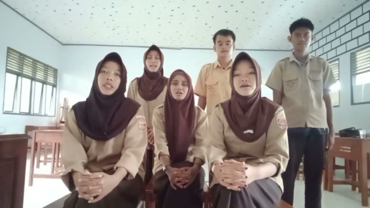 Tugas Bahasa Indonesia Musikalisasi Puisi Dari kelompok 2 berjudul Nada Persahabatan 