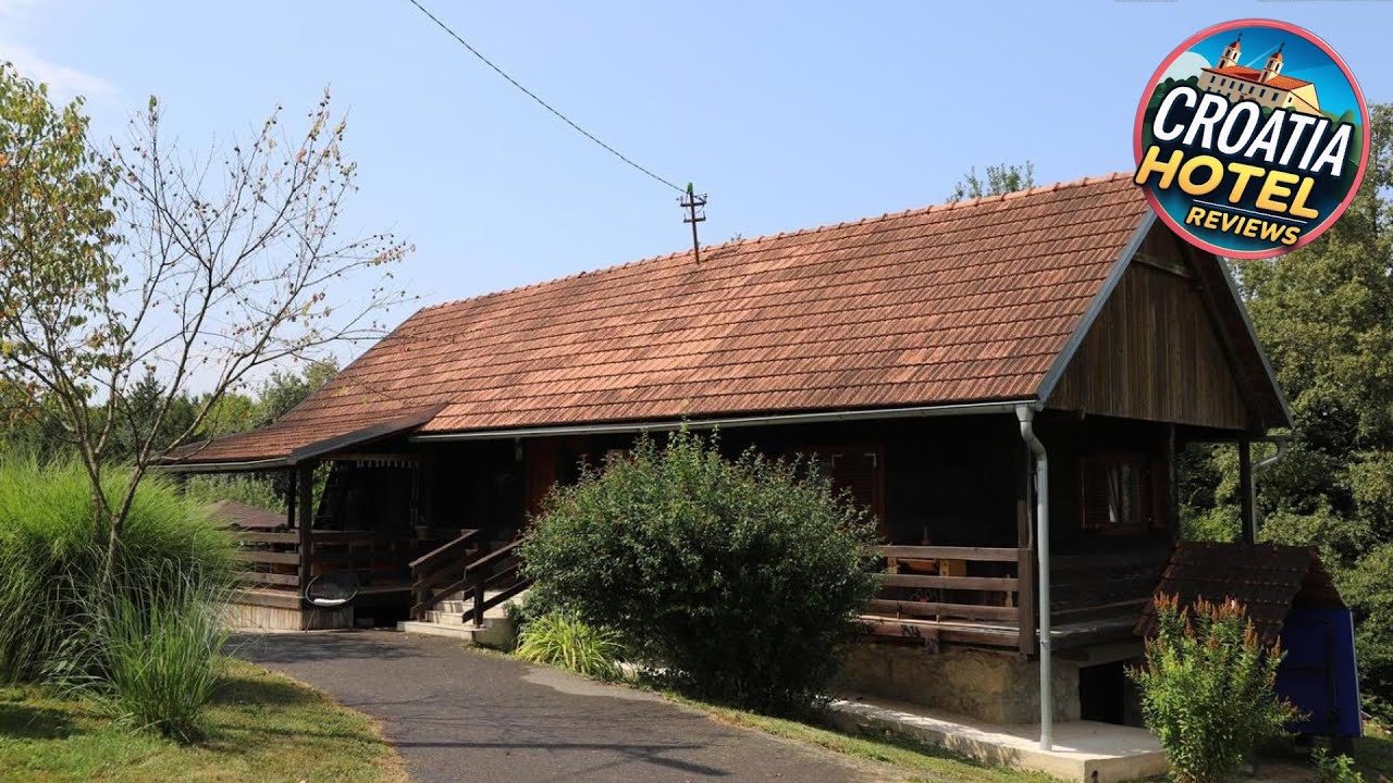 Wooden house Mali Vrh | Ribnik, Croatia | Hotel Review 🏩