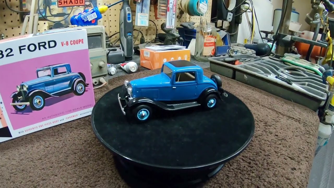 AMT 1/32 Scale 1932 Ford V-8 Coupe Build & My Next Model Project On The Bench