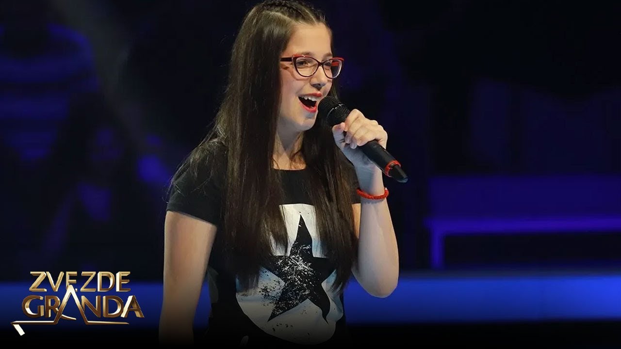 Tamara Pesic - Iza osmeha, Kao da me nema tu - (live) - ZG - 19/20 - 02.11.19. EM 07