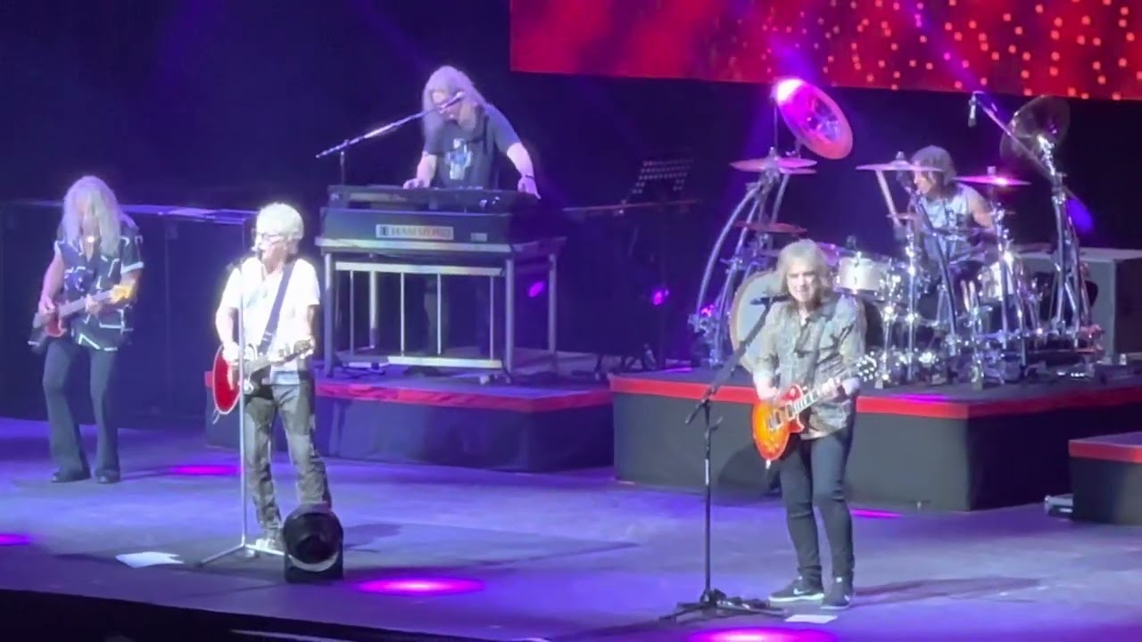 REO Speedwagon - Keep The Fire Burnin’ (San Juan, Puerto Rico - February 11, 2023)