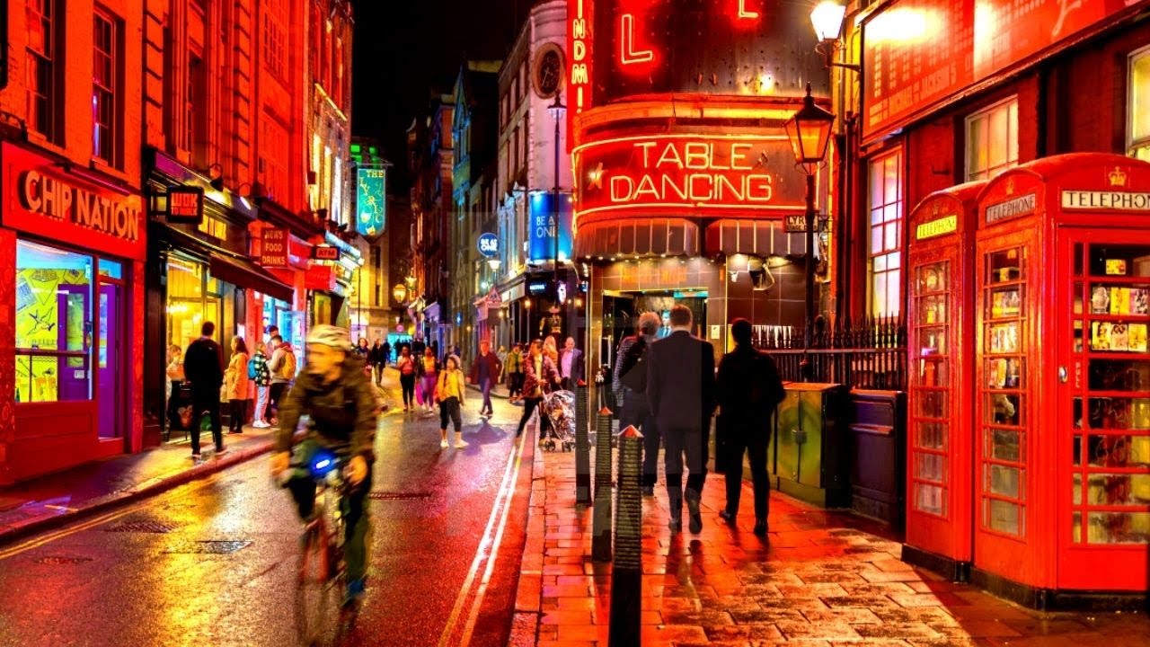 Central London Night Walk in vibrant Soho and Piccadilly Circus | England 🇬🇧