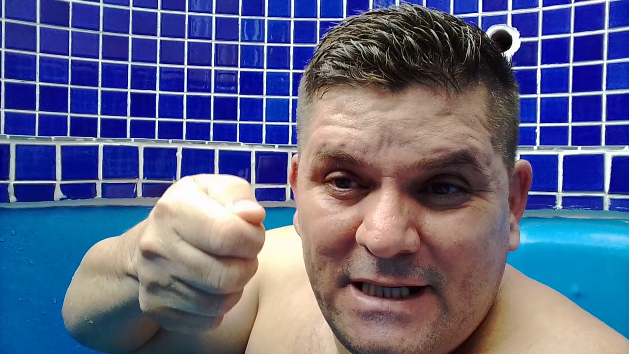 Como eu vedei minha piscina de caixa d'água