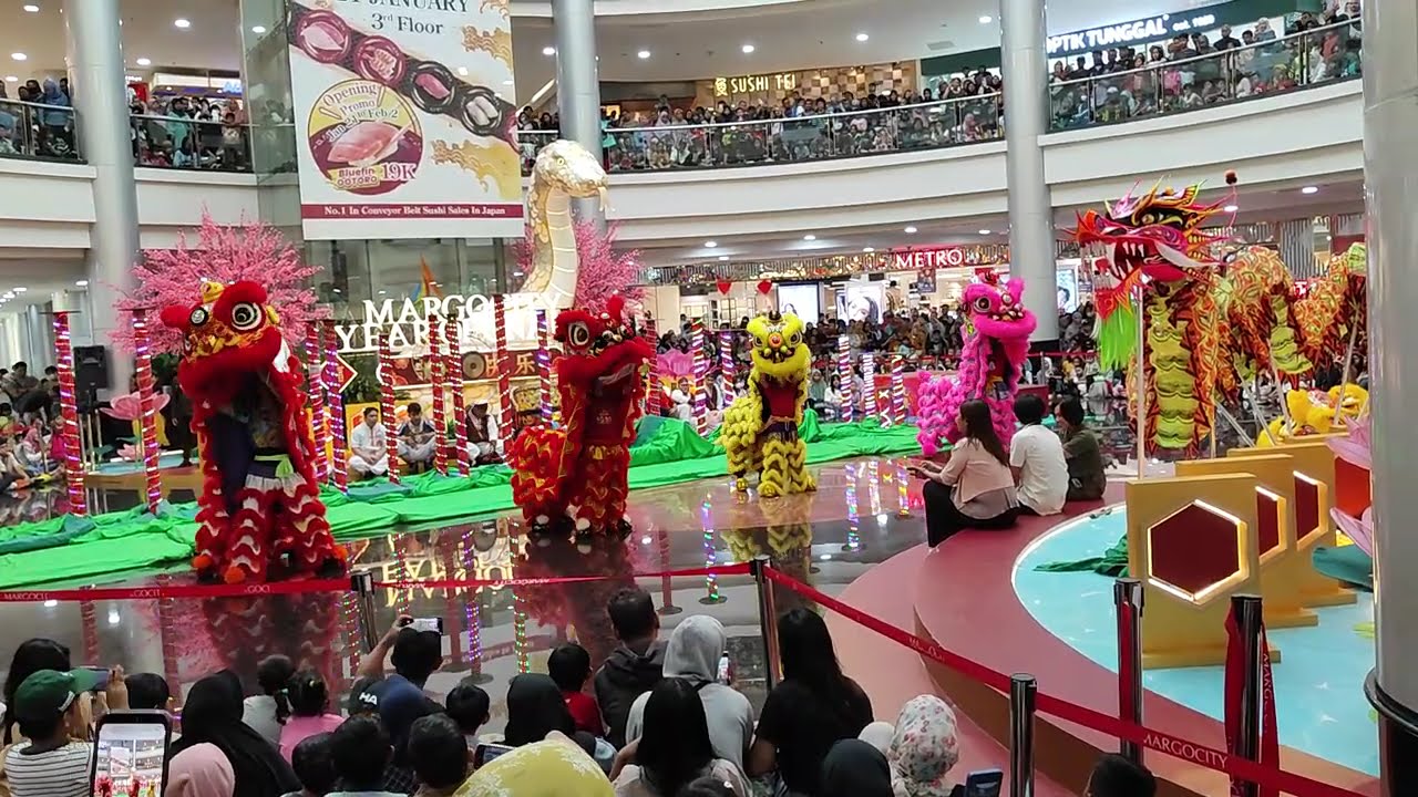 Barongsai Lion Dance Imlek 2025 at Margocity Mall
