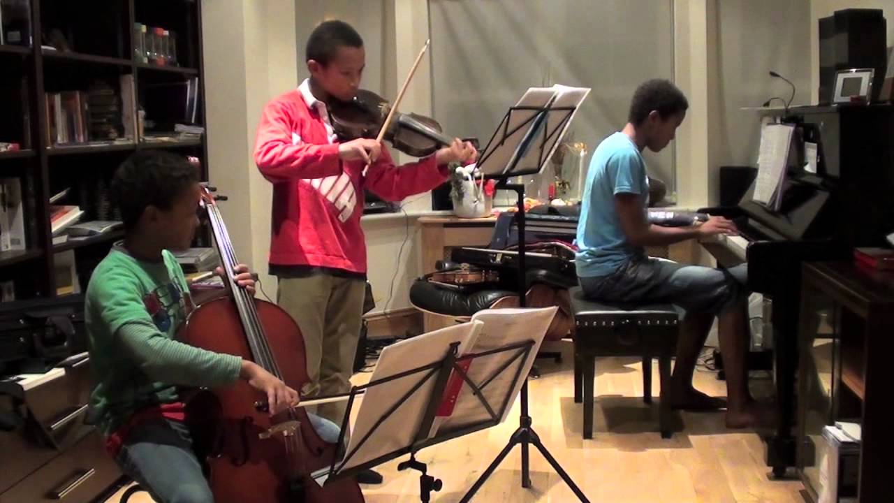 We wish you a Merry Christmas - violin cello and piano - piano trio - played by 3 brothers