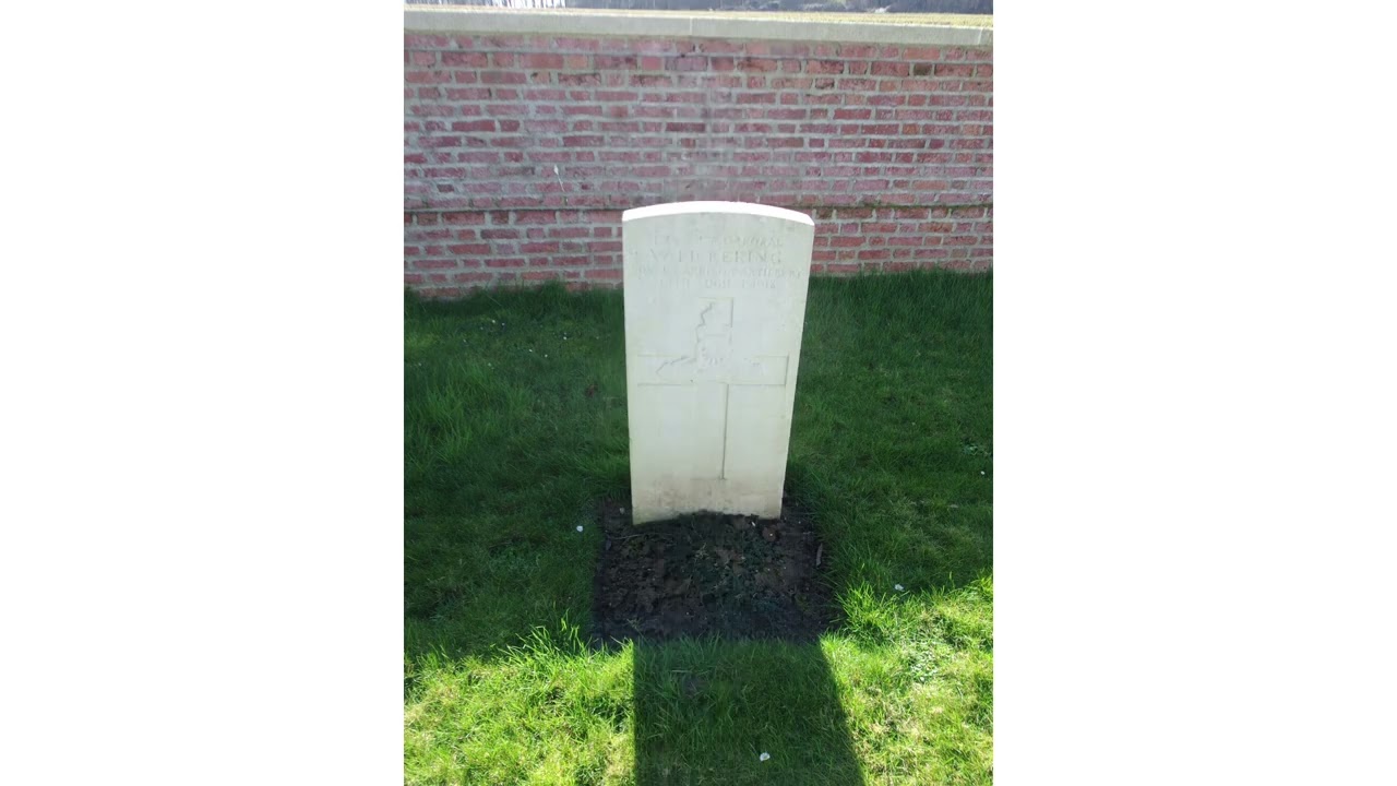 Cimetière militaire de Wood cemetery à Marcelcave (80)