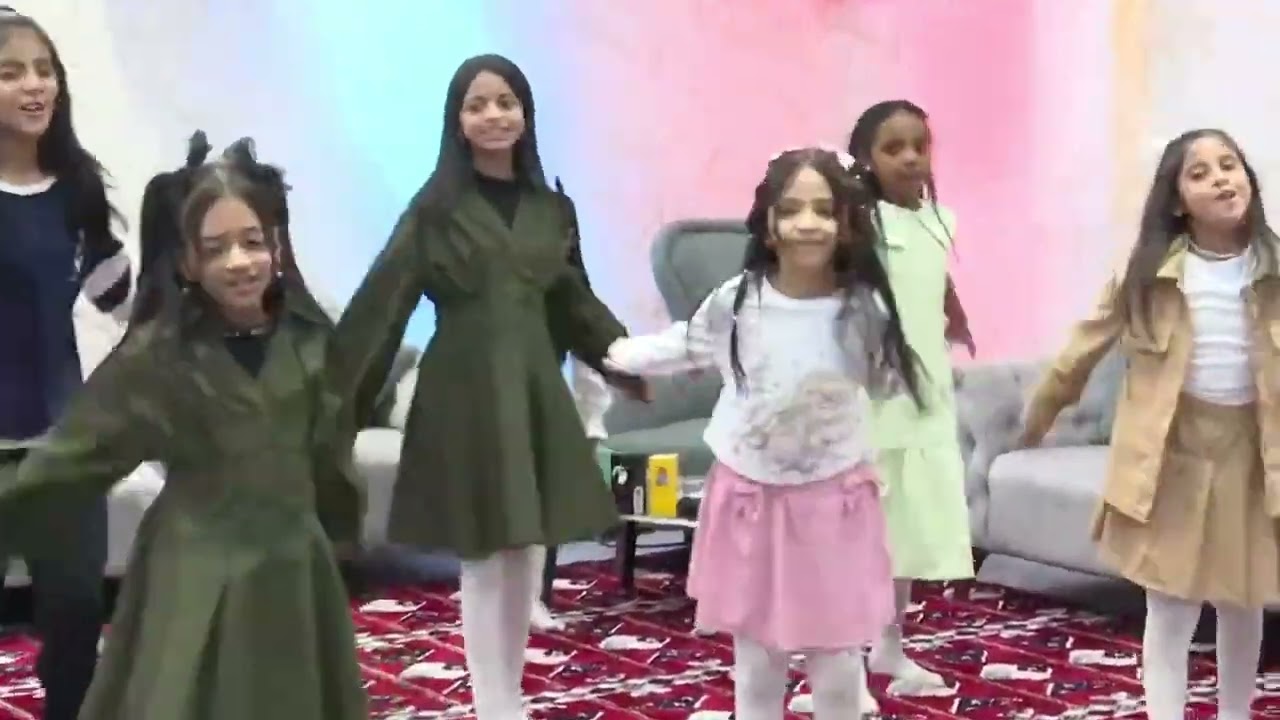 في اي نشيد بدأنا البث المفتوح ؟
