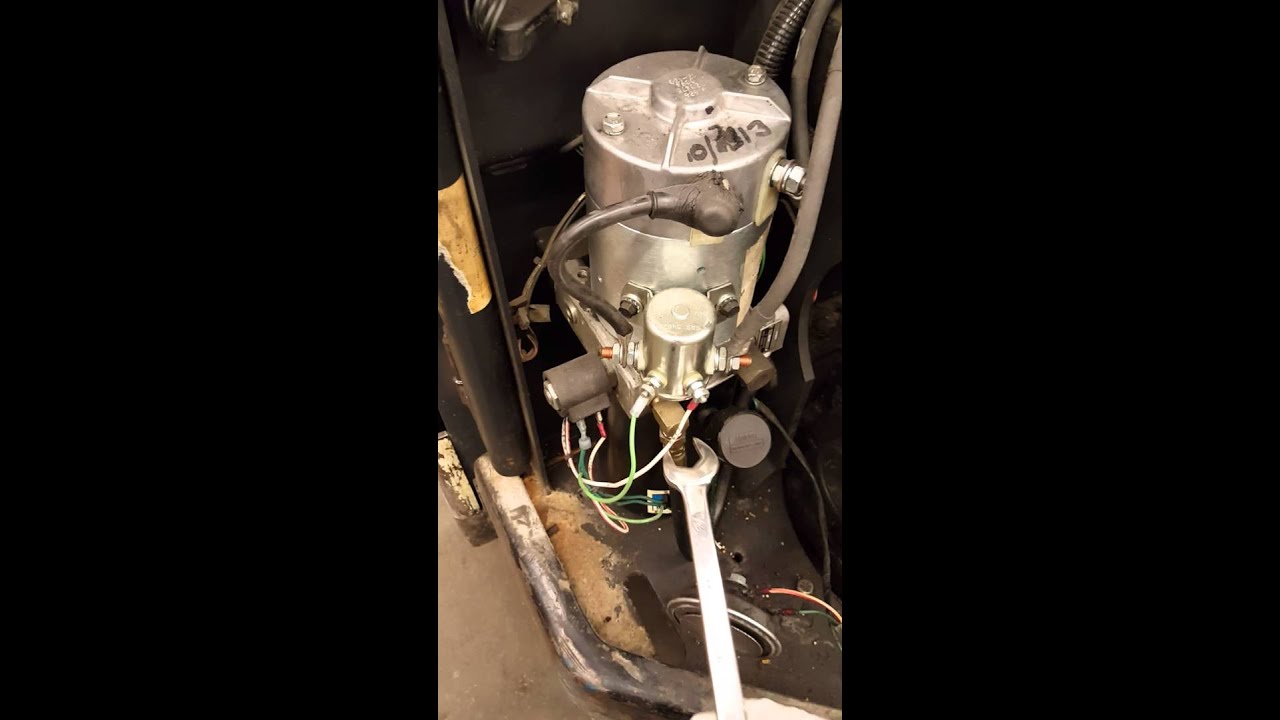 Crown PW3520-80 lift pump motor issue and install new lift pump motor