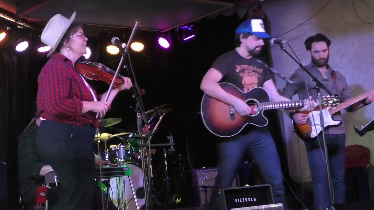 Salmon Diane-Small Town Saturday Night (Hal Ketchum cover) live in Milwaukee, WI 2-15-26