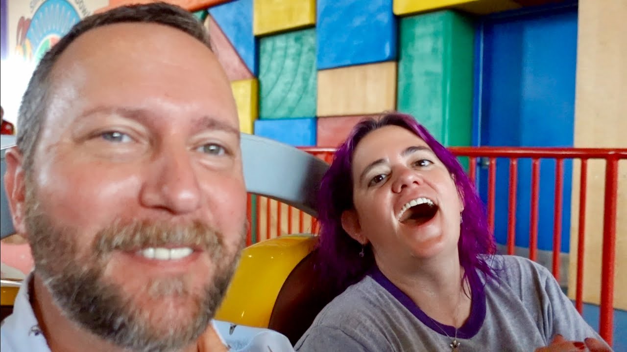 Disney’s Hollywood Studios! GREAT Rides, EPIC Shows, and YUMMY Food! | Walt Disney World