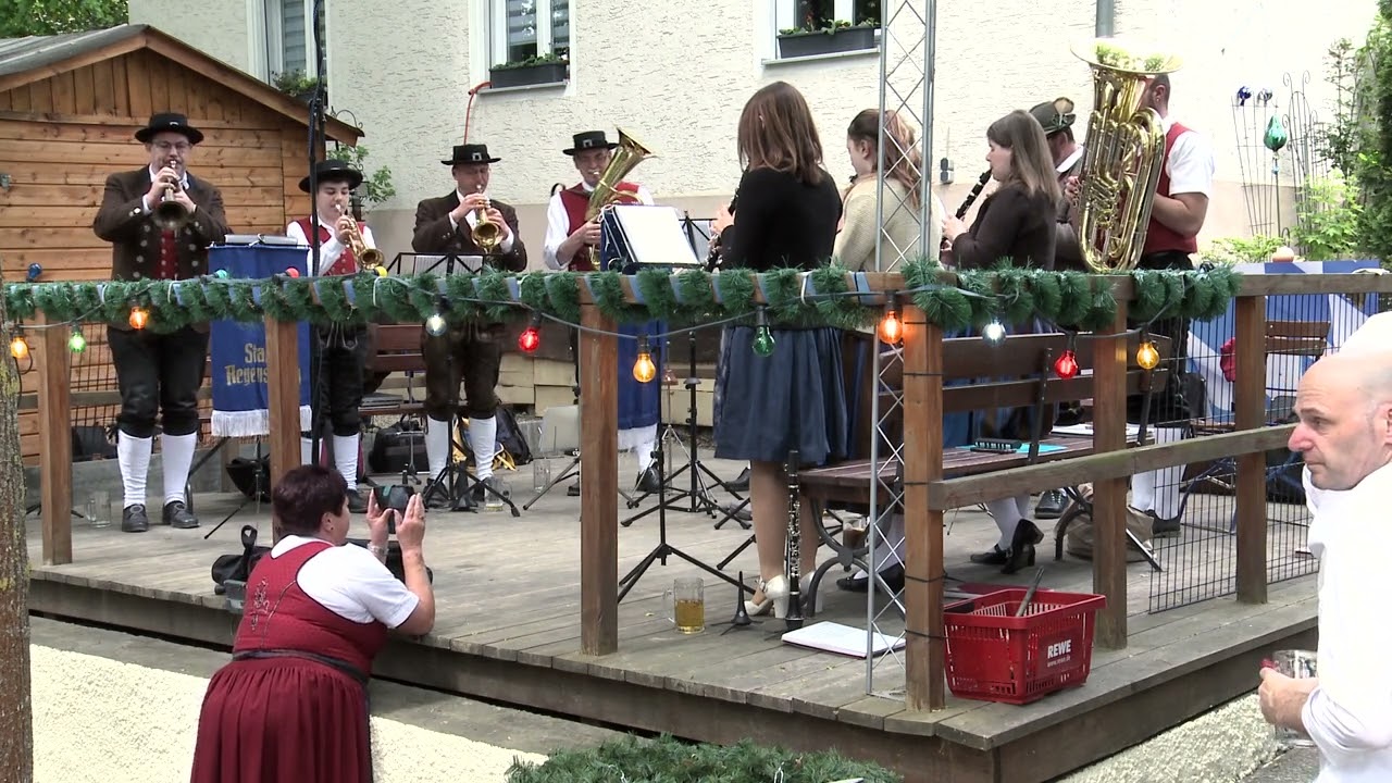 29 Deutsche Treue - Heimat- und Volkstrachtenverein Regensburg Stamm