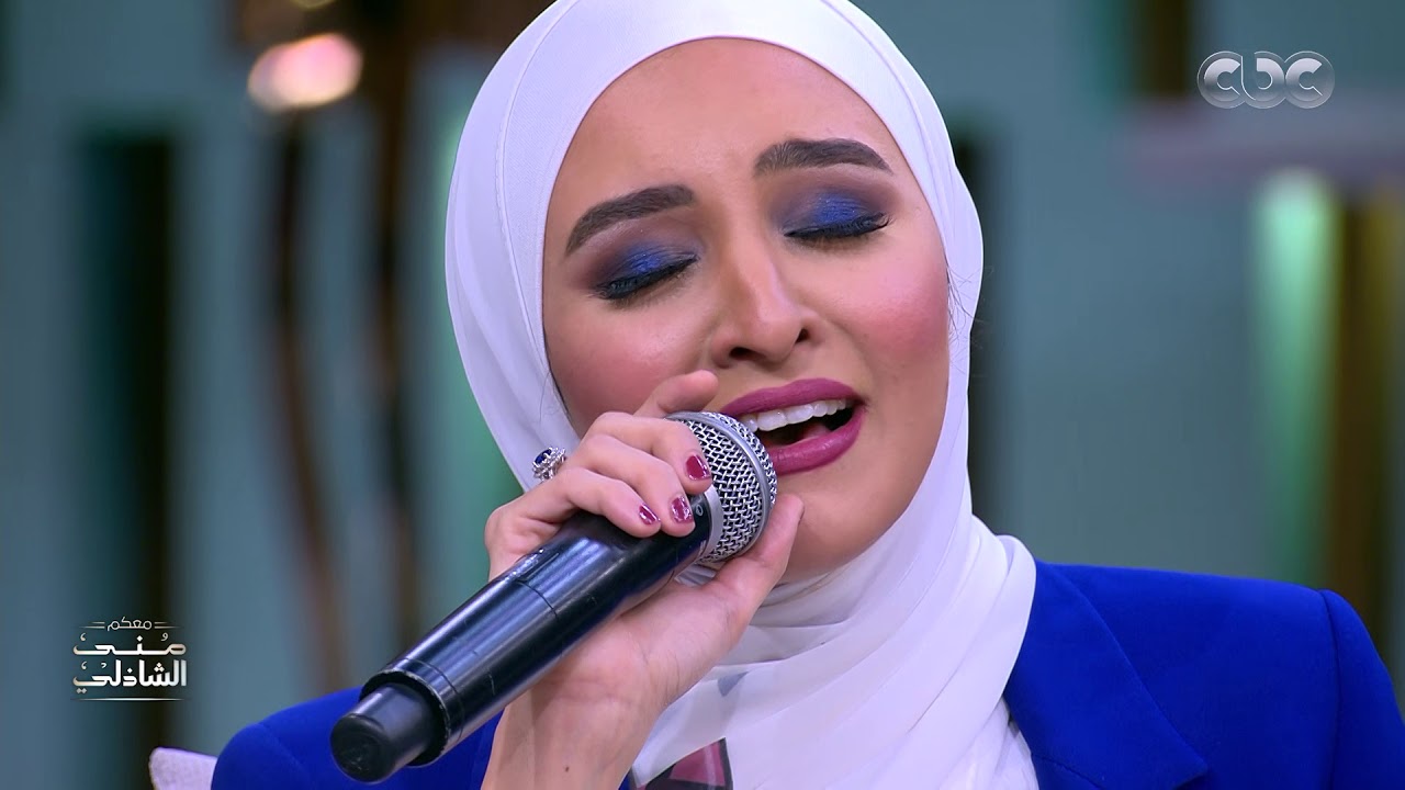 لعبة هتحبها من قلبك مع هلا رشدي في معكم منى الشاذلي