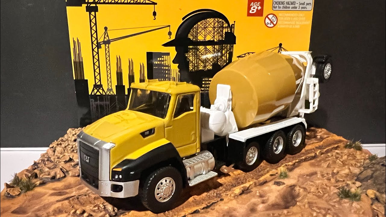CAT Cement Mixer Truck from DiecastMasters! 🚧🚦#caterpillar #diecastcollector #164scale 