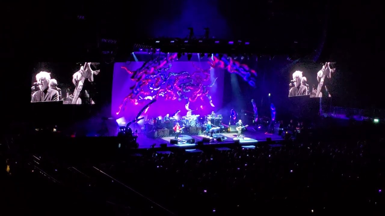 CROWDED HOUSE - MESSAGE TO MY GIRL, THE 02, LONDON, 11/10/2024.