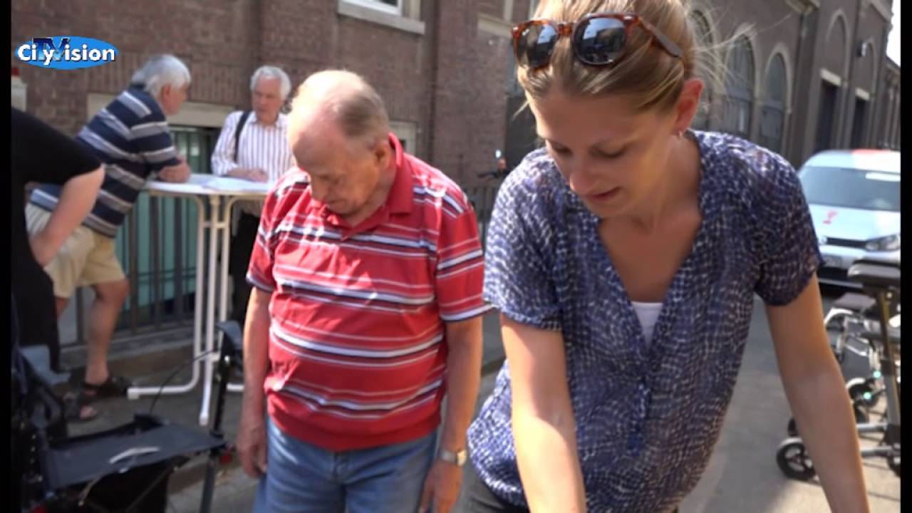 Mit dem Rollator in den Bus