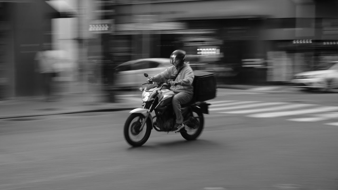 Fotografia de Rua usando a Simulação do Filme ACROS