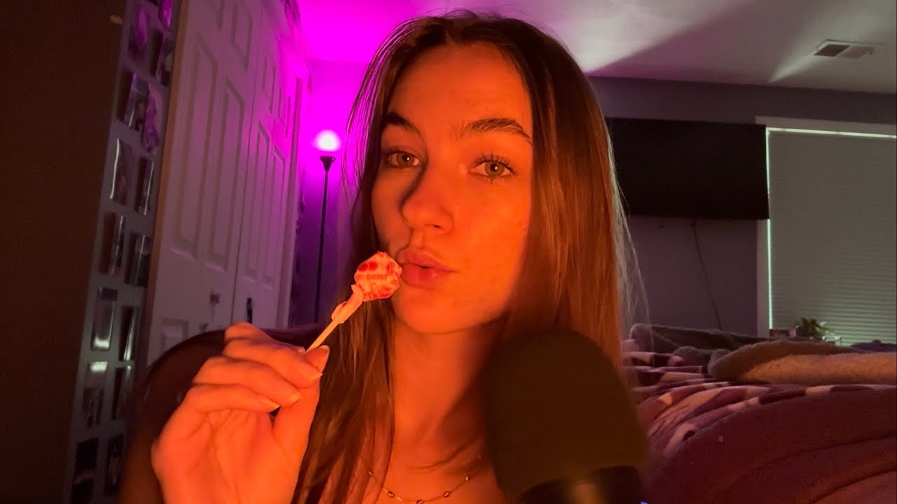 ASMR| whisper ramble while eating a lollipop 🍭