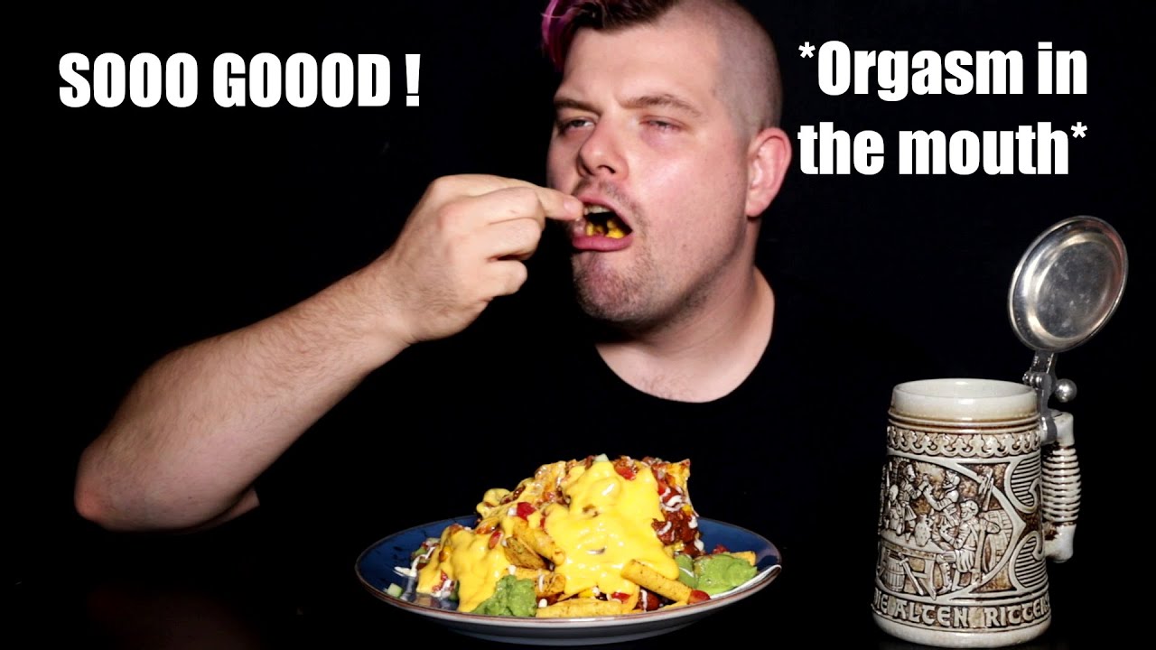 Chili Cheese Nachos Mukbang | Dave Kay