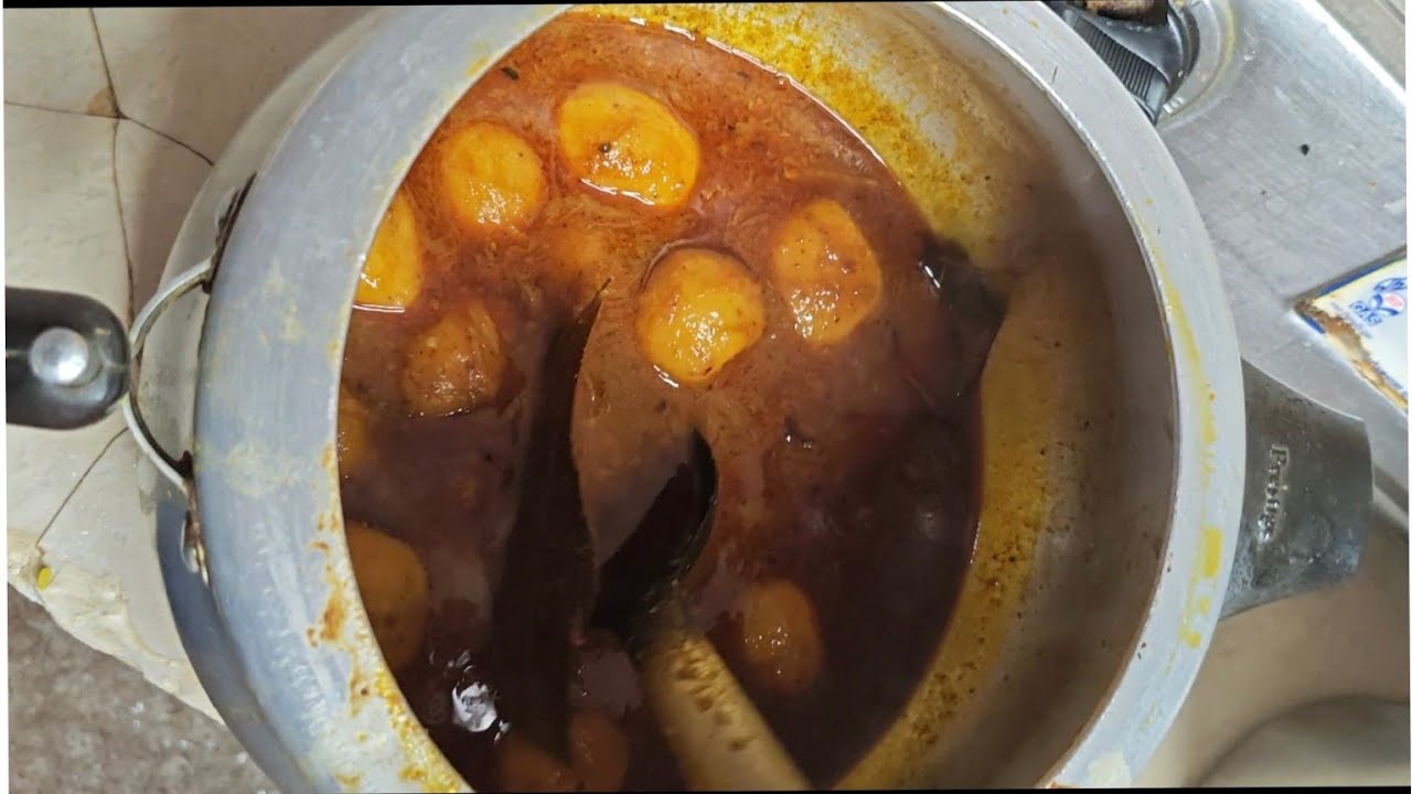 आलू दम बनाने का आसान तरीका बिहार और मिथिला का प्रसिद्ध आलू दम रेसिपी जो कि इसके आगे मटन भी फेल हैँ😋
