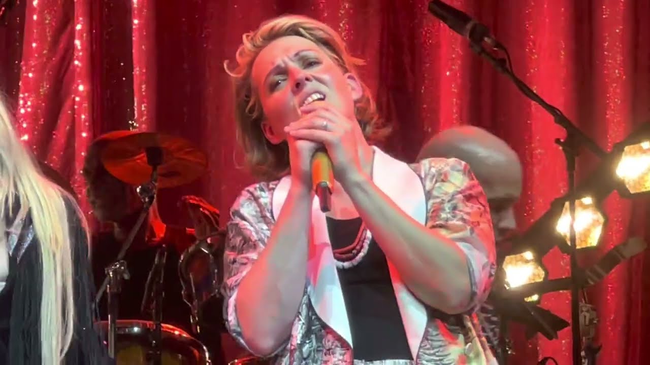 Brandi Carlile and Lucius  - Alone - Dallas, TX 7/16/22 Dos Equis Pavilion