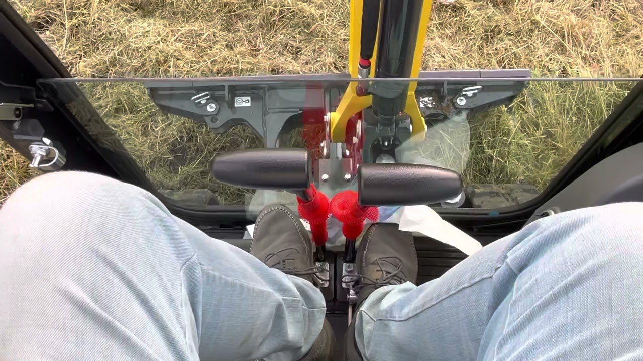 Yanmar Sv19 &hellip; układ napędowy ??? Jak skręca w trawie  ???