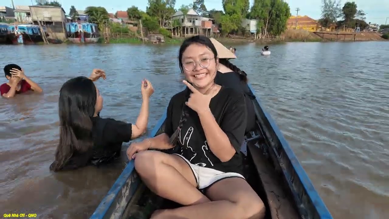 Trở Về Dòng Sông Tuổi Thơ Miền TÂY - Tắm Sông, Mò Hến, Vẹm, Bung || Quê Nhà Ơi! - QNO #1420
