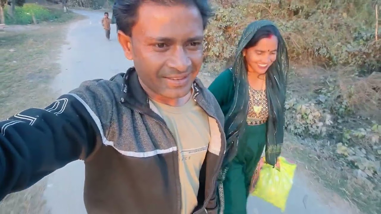 आज आए सब्जी नहीं है तो साग khotne बहुत दूर सारेह है #familyvideos #naganti #Village लाइफ 