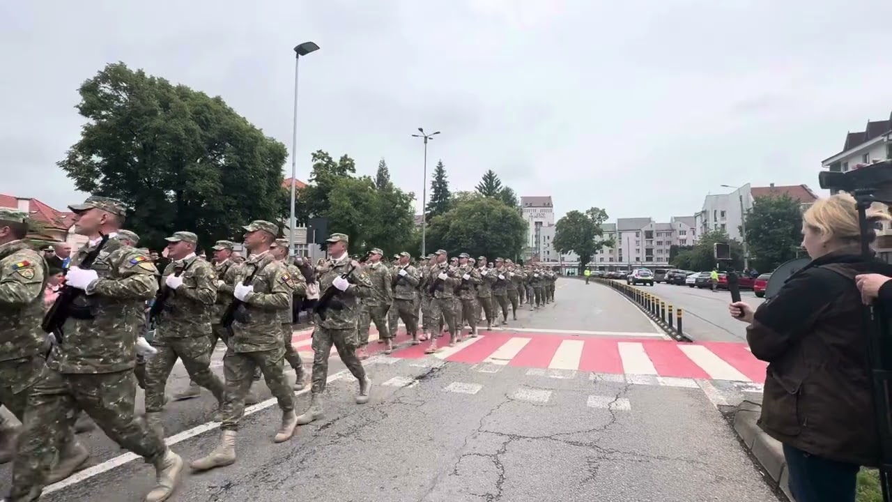 Defilare Ziua Eroilor Bistrița 2025