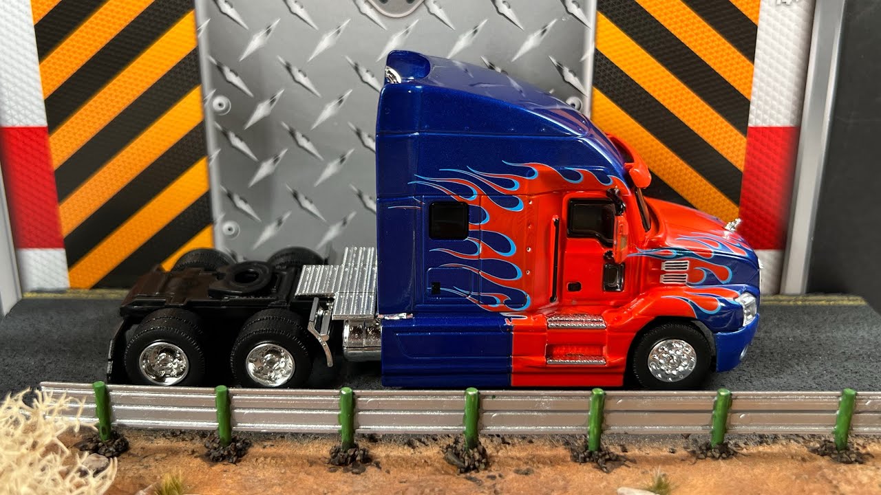 Mack Truck from Greenlight! #greenlight #diecastcollector #164scale #macktrucks 