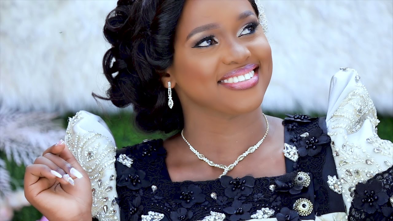 Evelyn's Intro, What a beauty