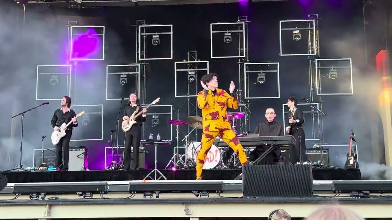 Sparks - Running Up a Tab at the Hotel for the Fab (Gröna Lund Stockholm 2025-07-04)
