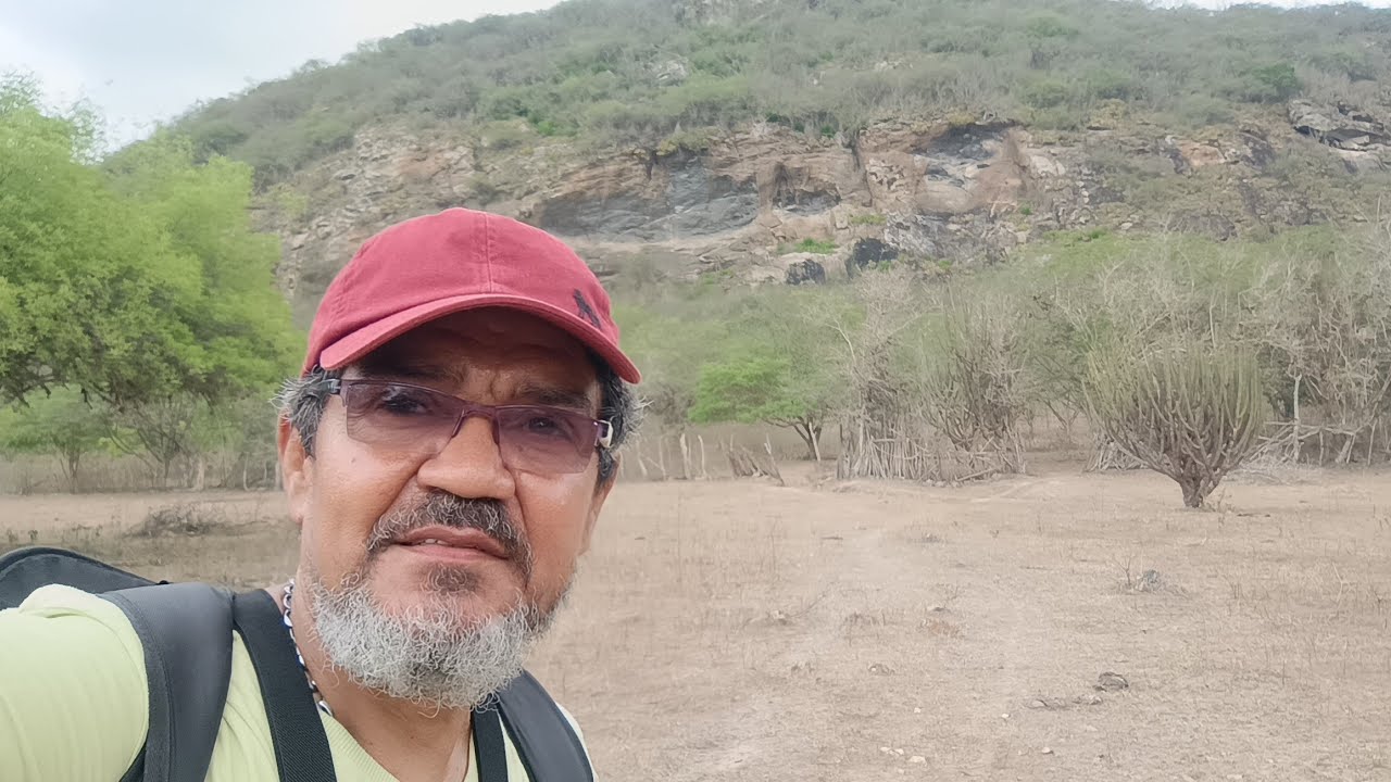 FUI CONHECER A PEDRA DO SÍTIO LETREIRO ALTINHO PERNAMBUCO 