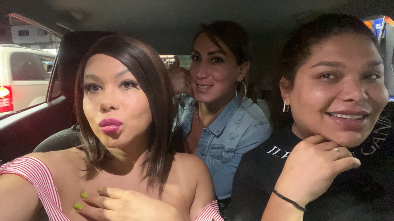 Con Evelin y Arlet comentando todoooo!! Les mostramos Leon ♥️🍀