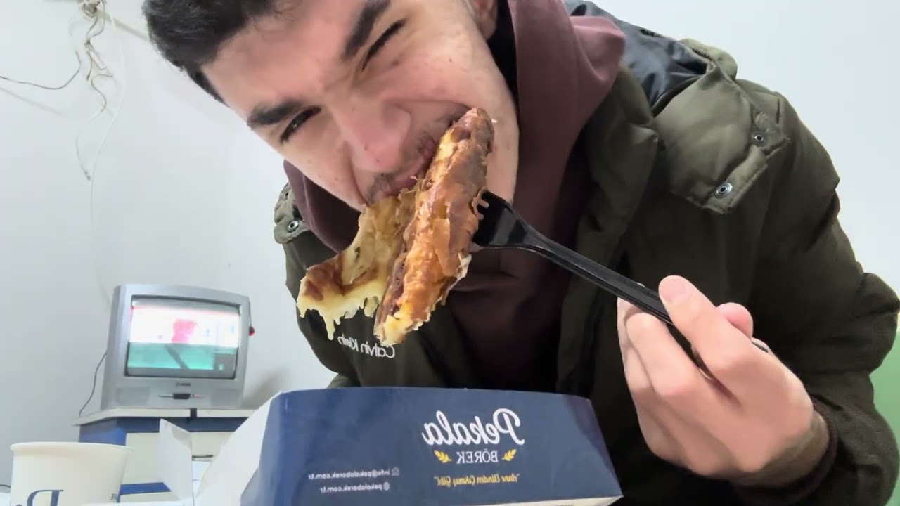 BÖREK ÇAY ASMR - TÜRKÇE ASMR - YEMEK ASMR 