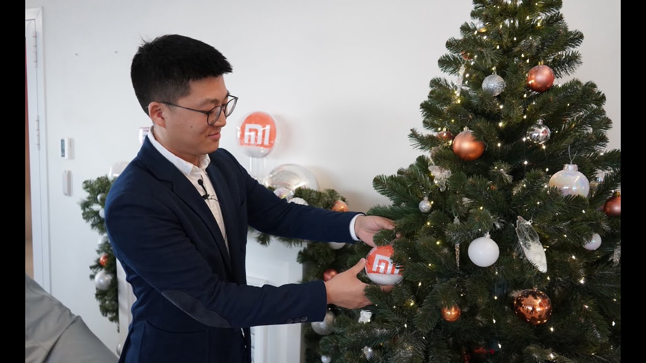 Глава Xiaomi в России и СНГ поздравляет вас с Новым годом!
