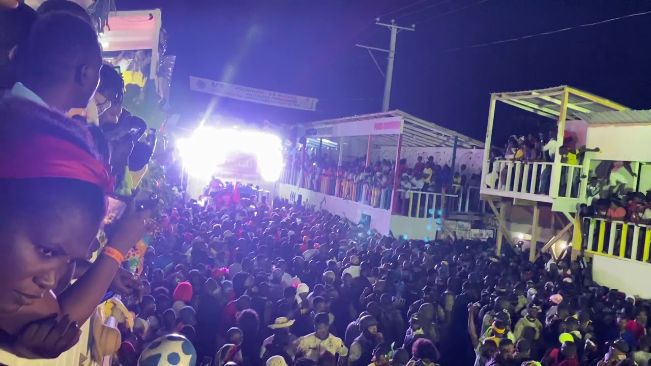 Sweet Micky ki ap fè lobey ak prezidan Jovnel Moise Kanaval 2021