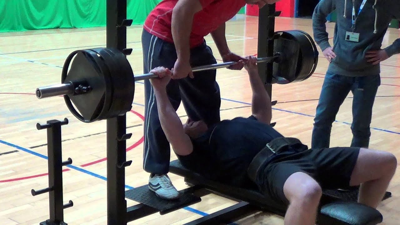 Jedlicze: Zawody Siłowe o Puchar Dyrektora GOSiR w Wyciskaniu Sztangi Leżąc