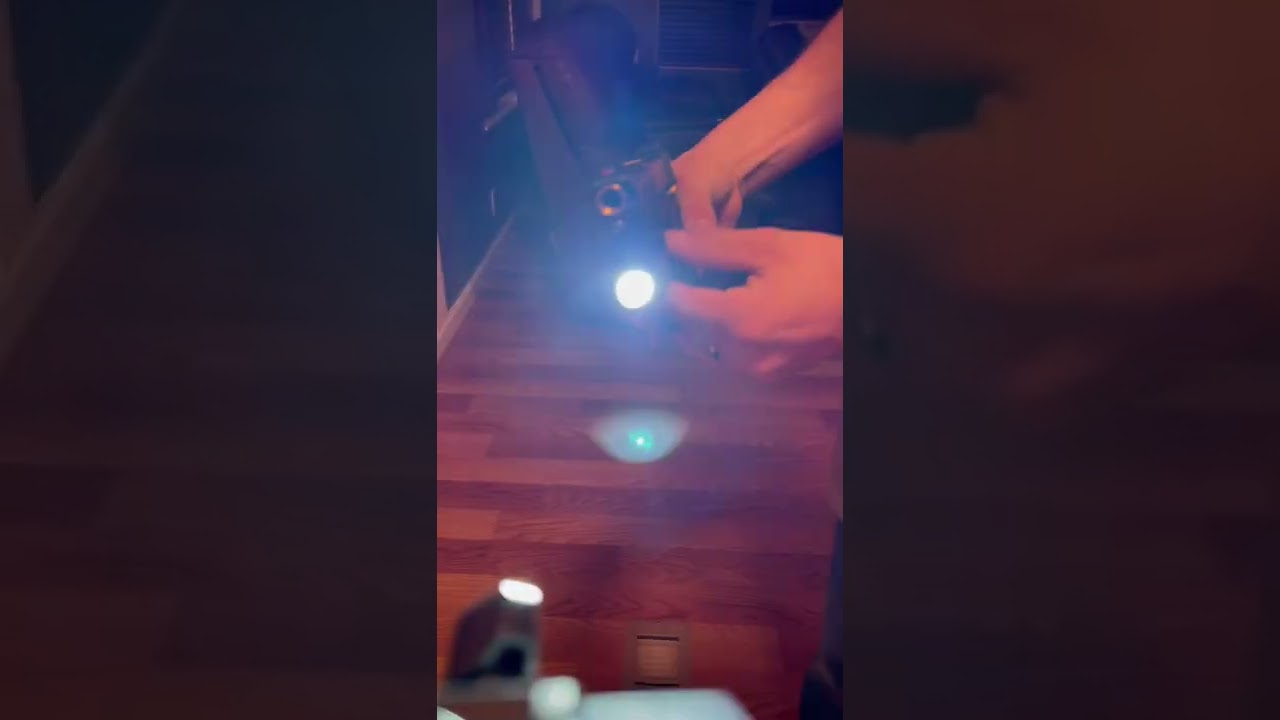 OLIGHT BALDR S &hellip;&hellip;.THATS A BRIGHT LIGHT / Green laser !! Slim model 800 lumens 130 meters
