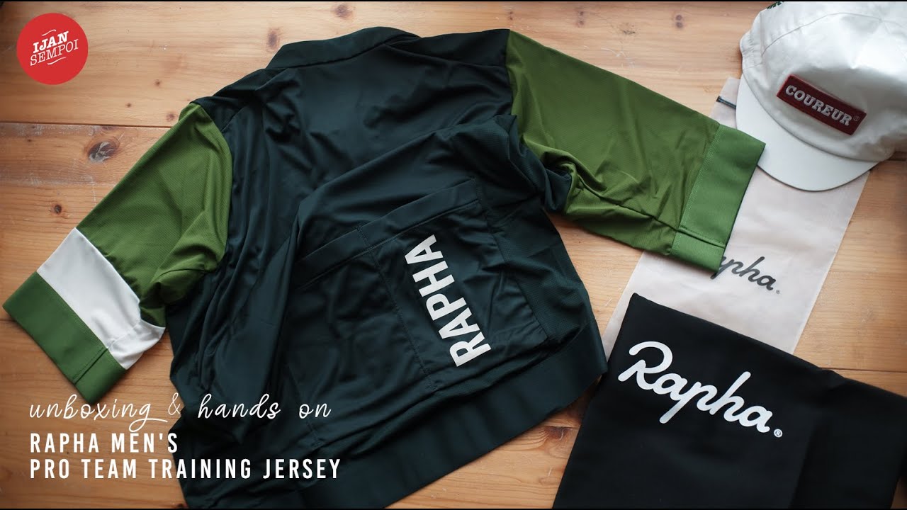 RAPHA Pro Team Training Jersey (hands-on)