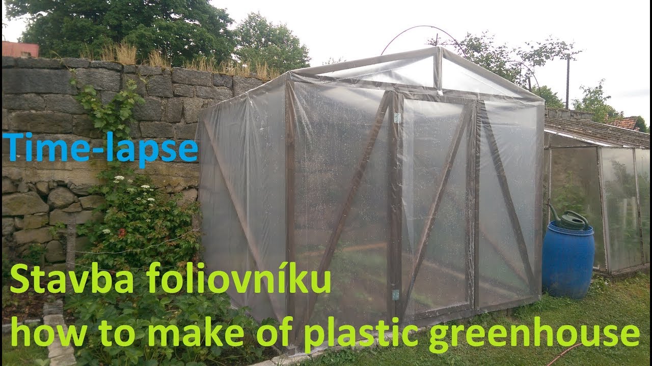Stavba foliovníku, time-lapse of plastic greenhouse (Lamax X10)