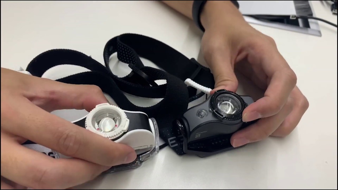 Ledlenser MH5 - Magnetic Charging with RED LED Light